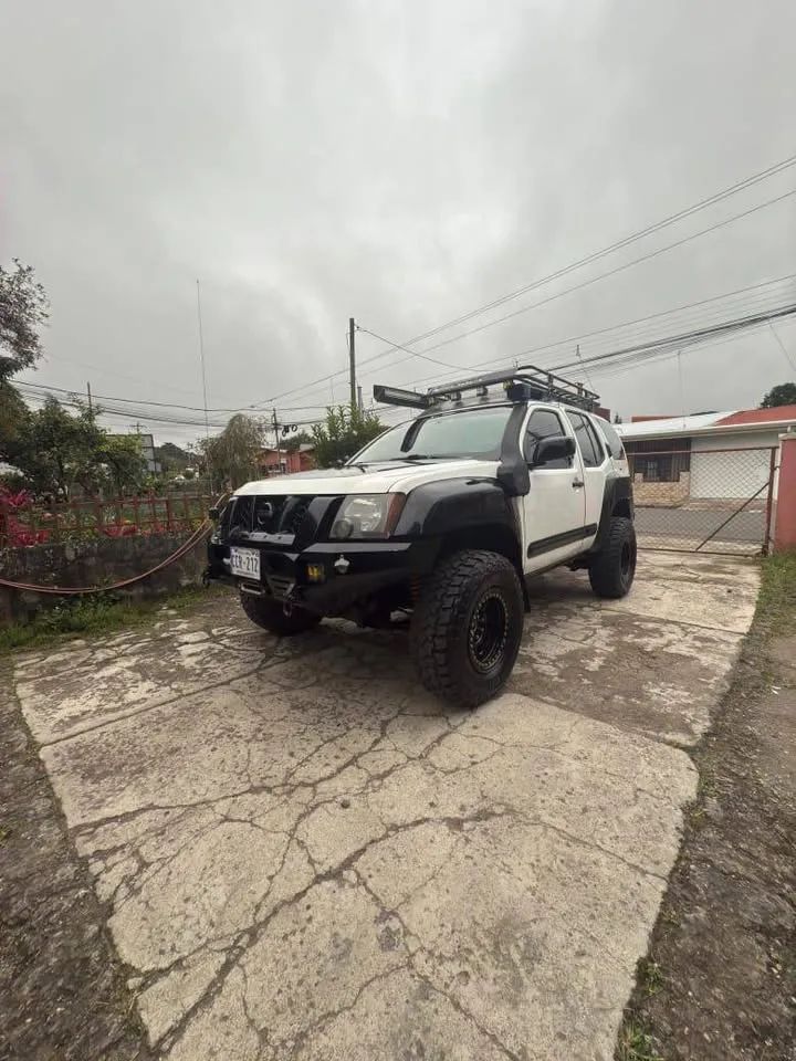 Nissan Xterra - Image 2