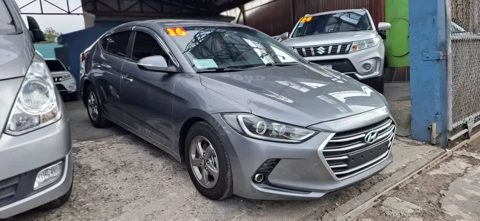 Hyundai Elantra - Image 2