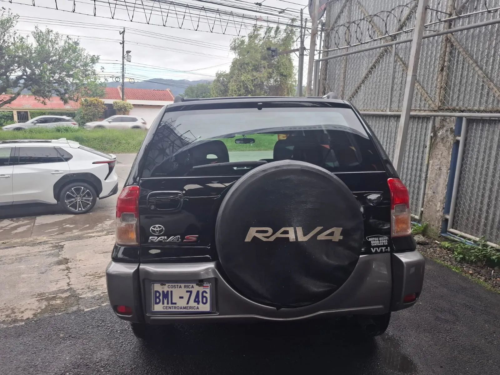 Toyota RAV4 - Image 2