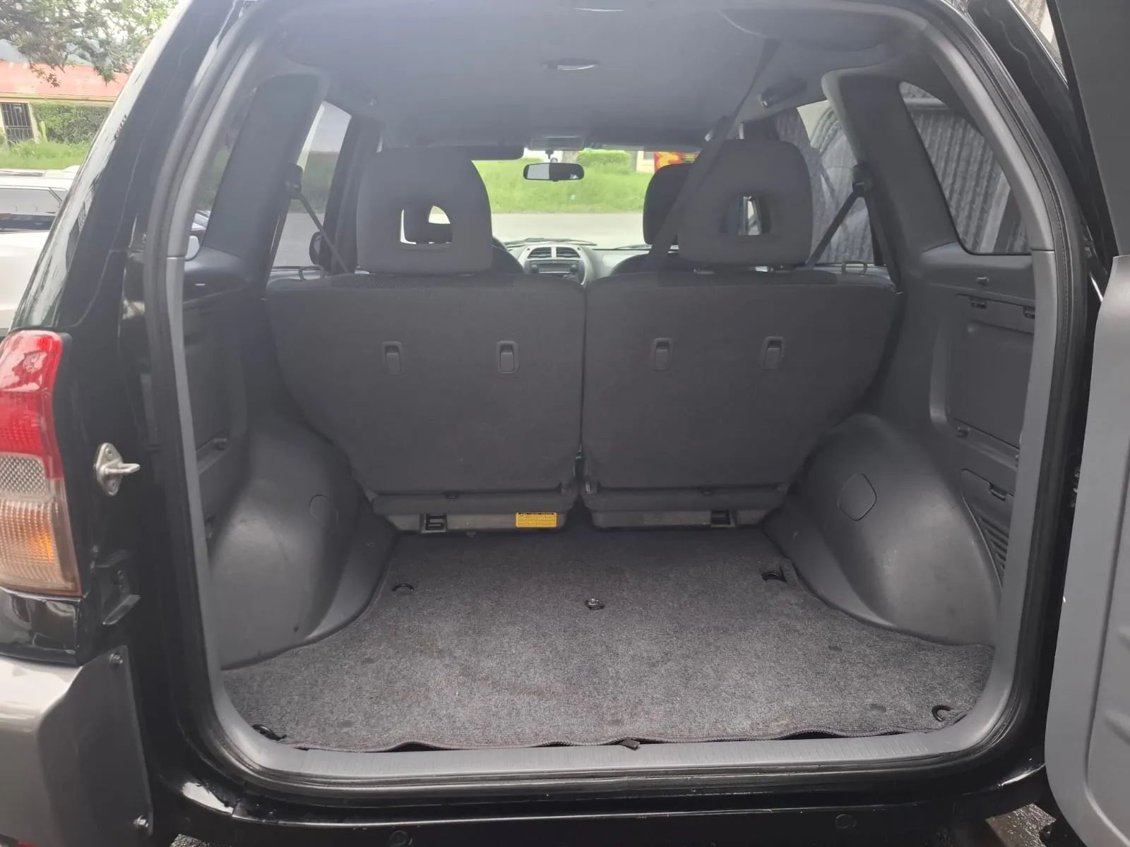 Toyota RAV4 - Image 6