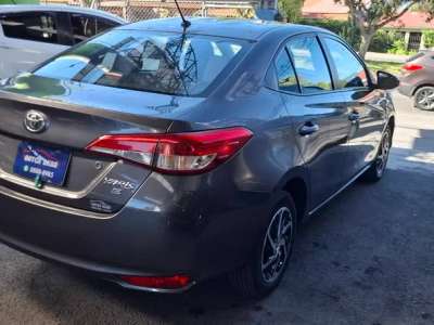 Toyota Yaris E - Image 6