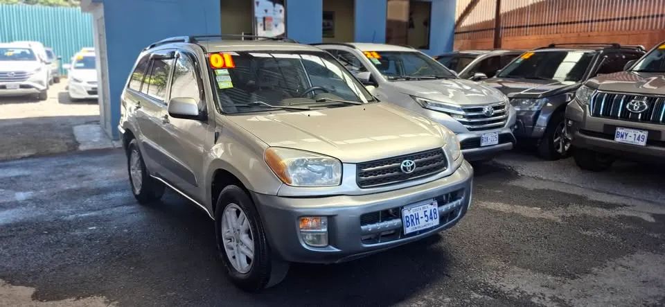 Toyota RAV4 - Image 4