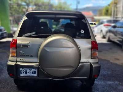 Toyota RAV4 - Image 5