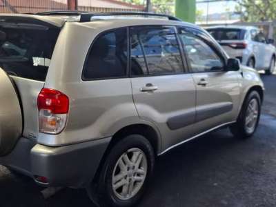 Toyota RAV4 - Image 6