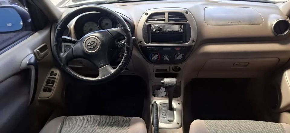 Toyota RAV4 - Image 7