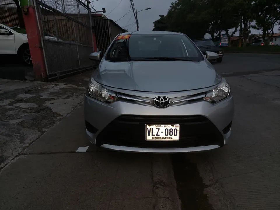 Toyota Yaris - Image 12