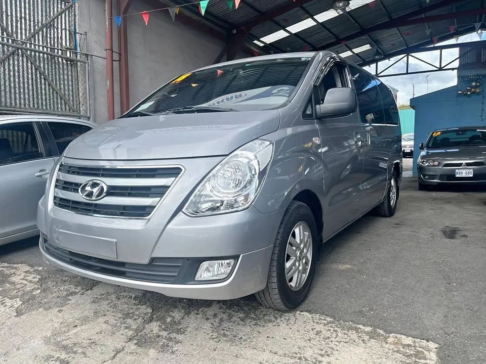 Hyundai Grand Starex - Image 1