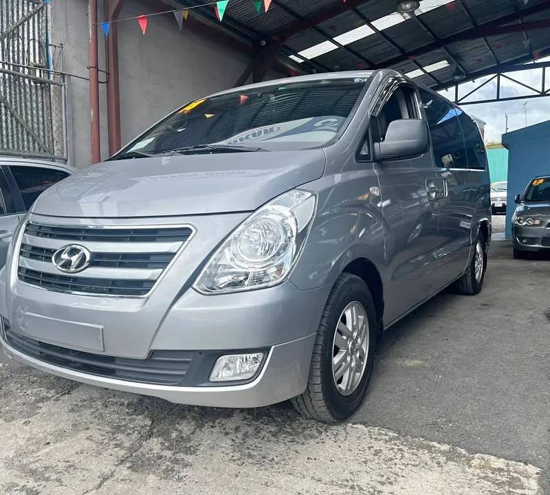 2018 Hyundai Grand Starex