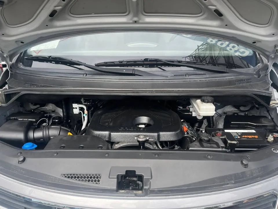 Hyundai Grand Starex - Image 9