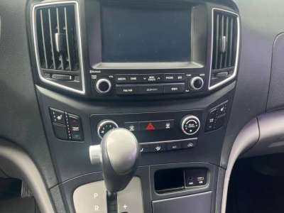Hyundai Grand Starex - Image 12