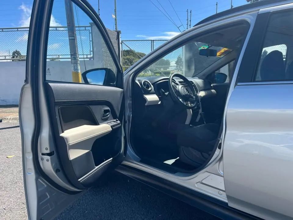 Toyota Rush - Image 6
