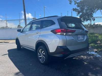 Toyota Rush - Image 7