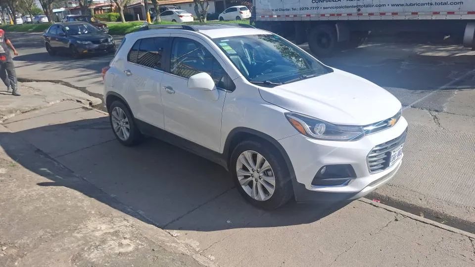 Chevrolet Trax - Image 11