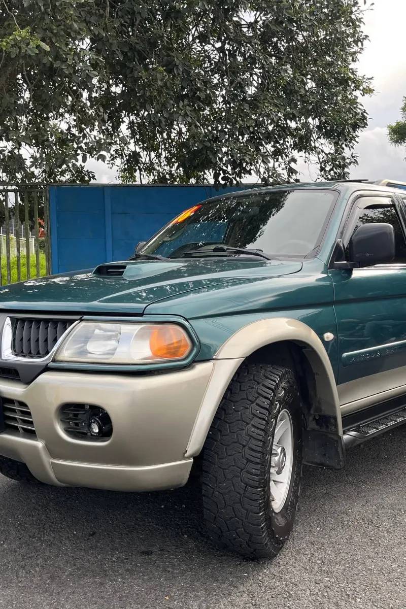 2006 Mitsubishi Montero Sport