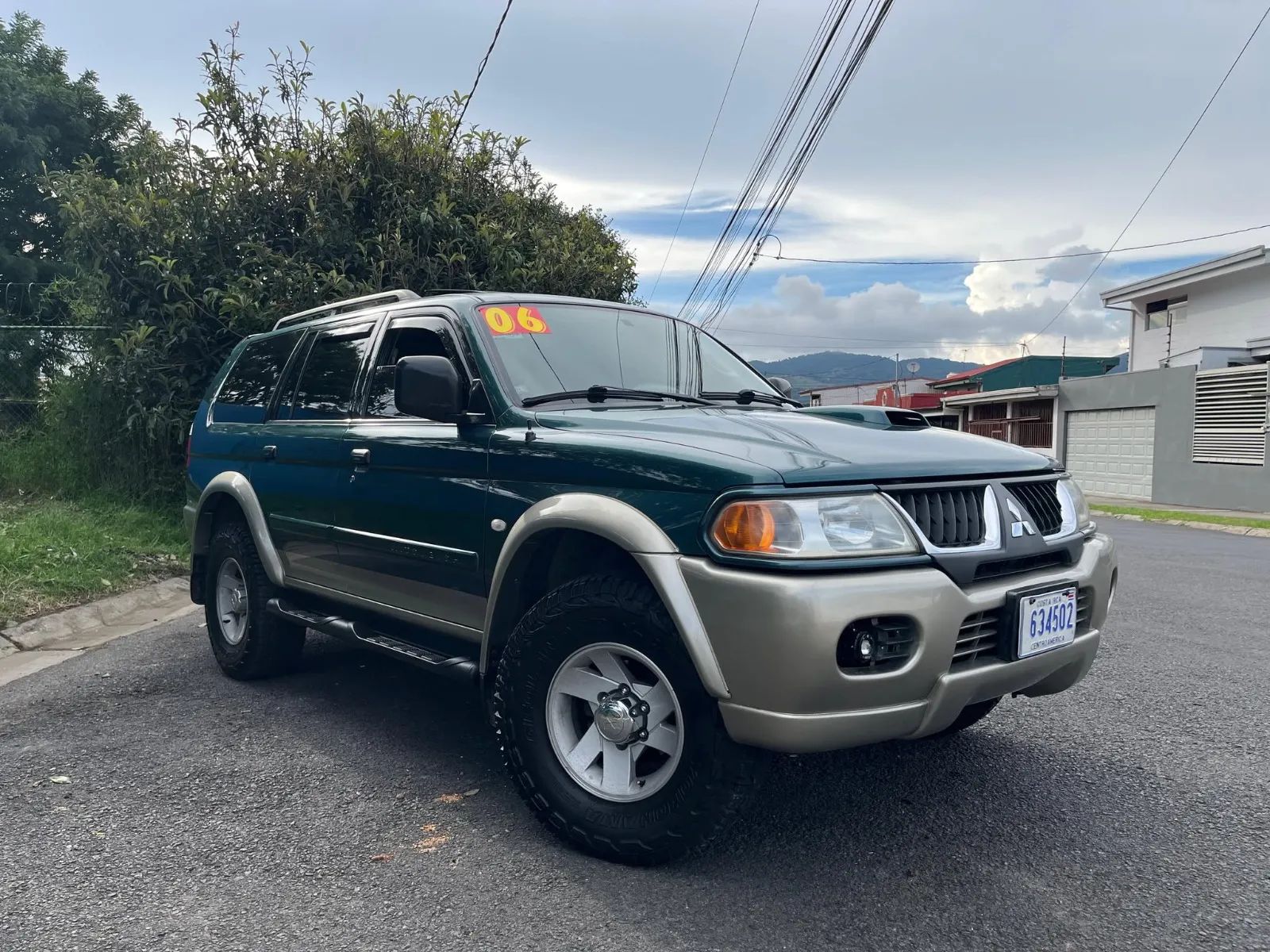 Mitsubishi Montero Sport - Image 2