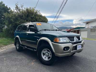 Mitsubishi Montero Sport - Image 2