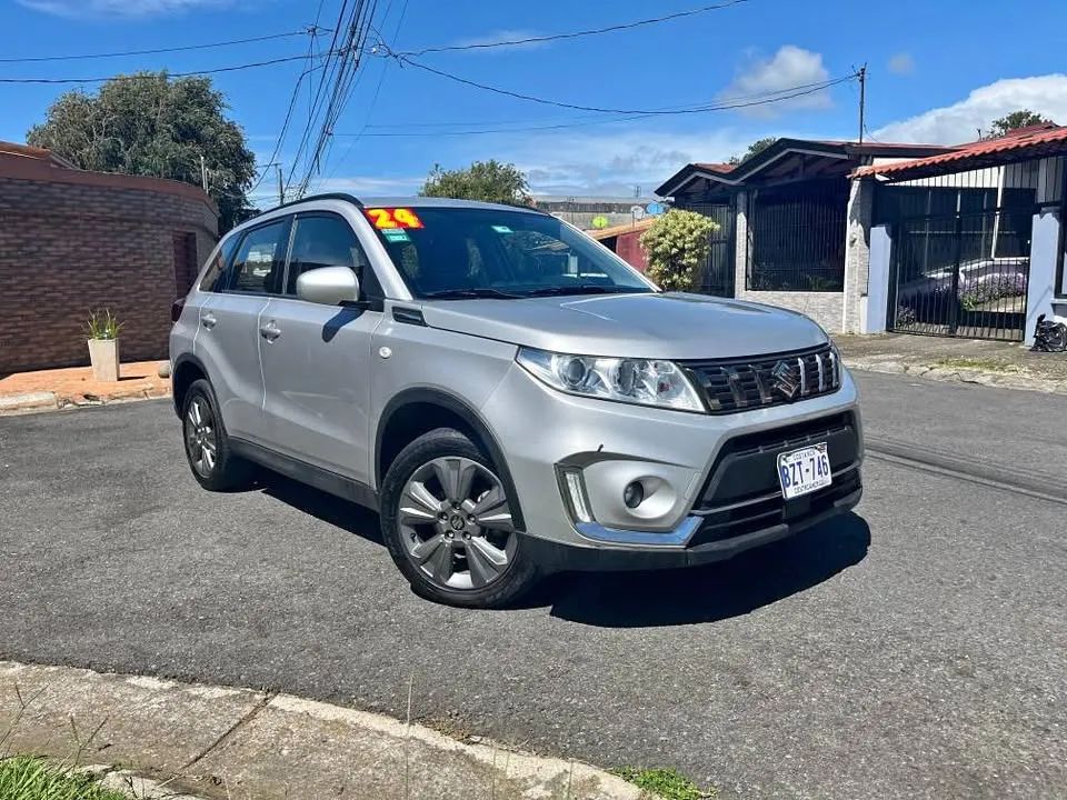 Suzuki Vitara - Image 1