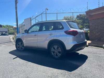 Suzuki Vitara - Image 3