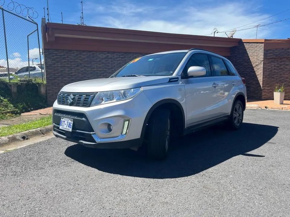 Suzuki Vitara - Image 5