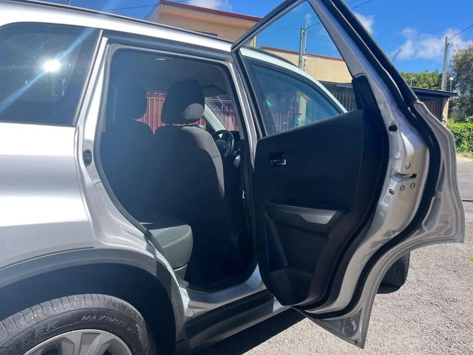 Suzuki Vitara - Image 7