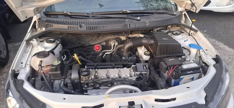 Volkswagen Saveiro - Image 7