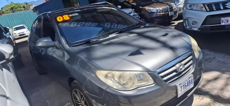 Hyundai Elantra - Image 2