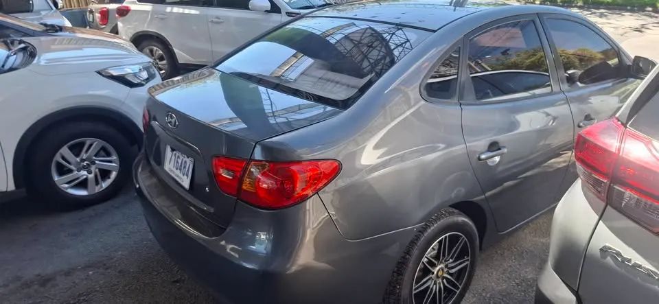 Hyundai Elantra - Image 4