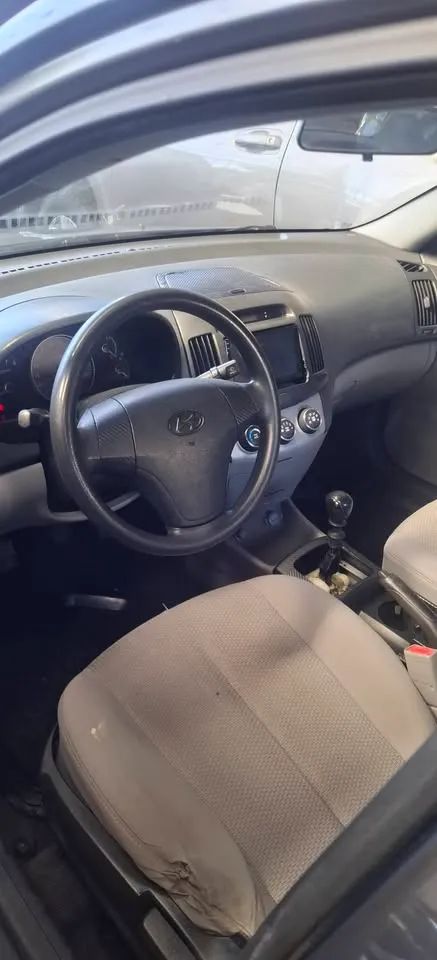 Hyundai Elantra - Image 9