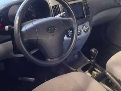 Hyundai Elantra - Image 9