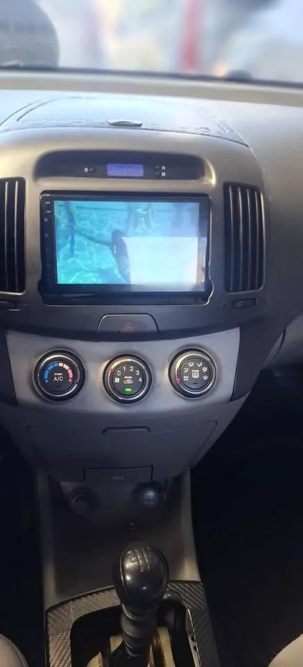 Hyundai Elantra - Image 15