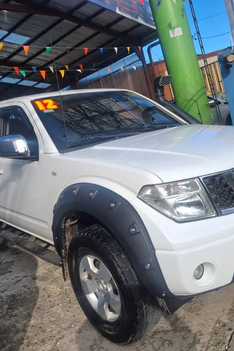2012 Nissan Navara LE