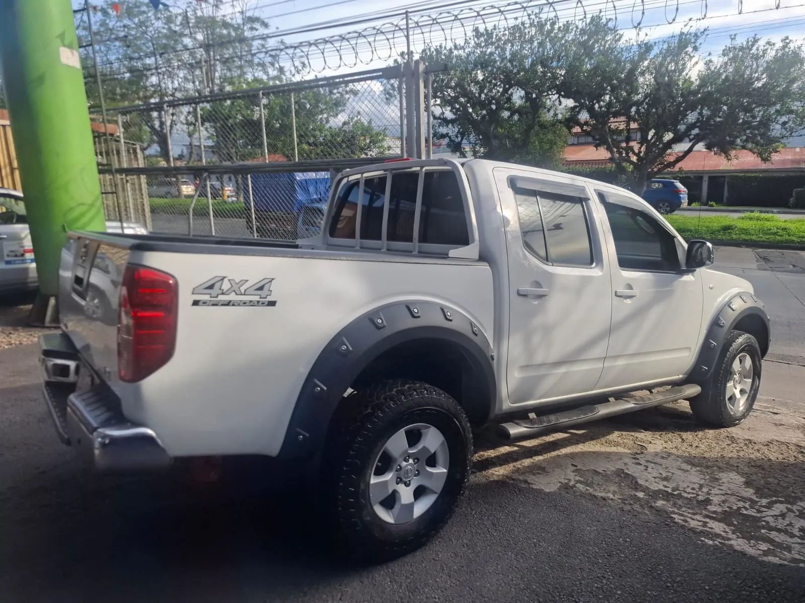 Nissan Navara LE - Image 8
