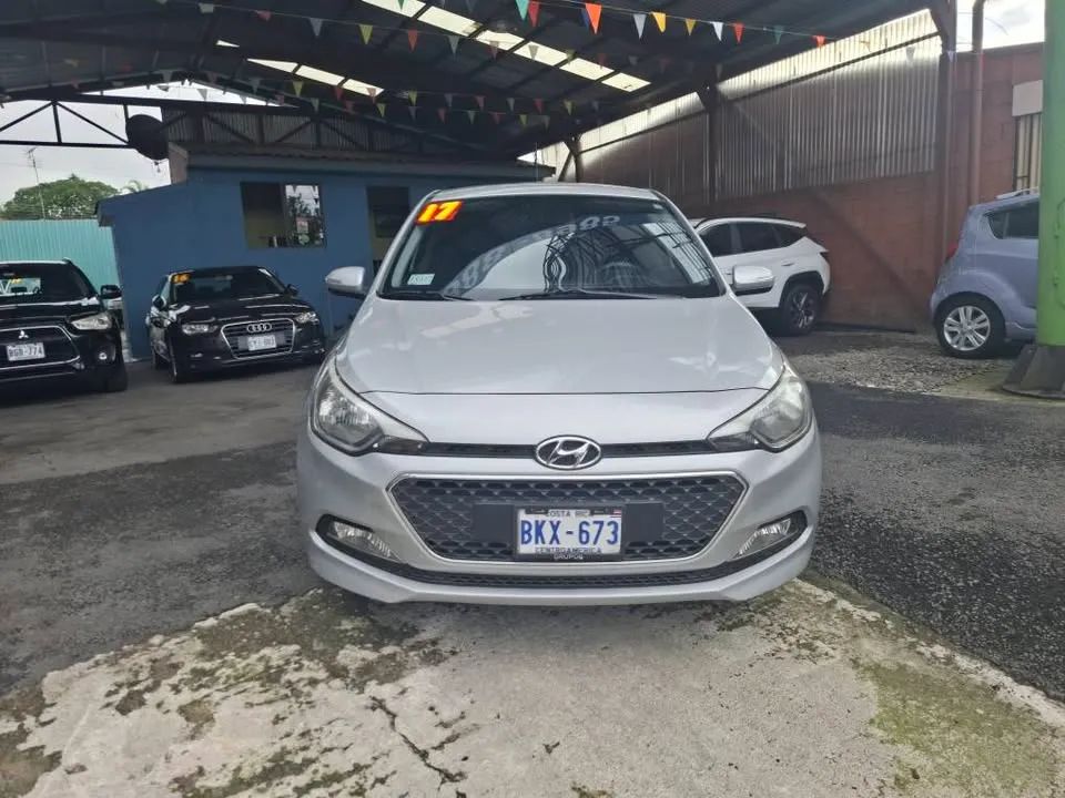 Hyundai i20 - Image 1