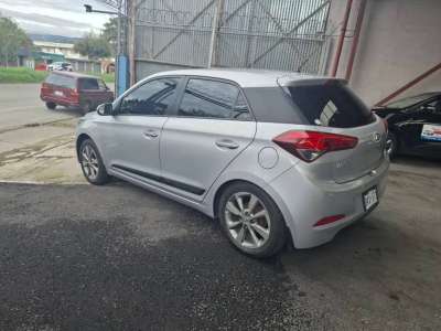 Hyundai i20 - Image 4