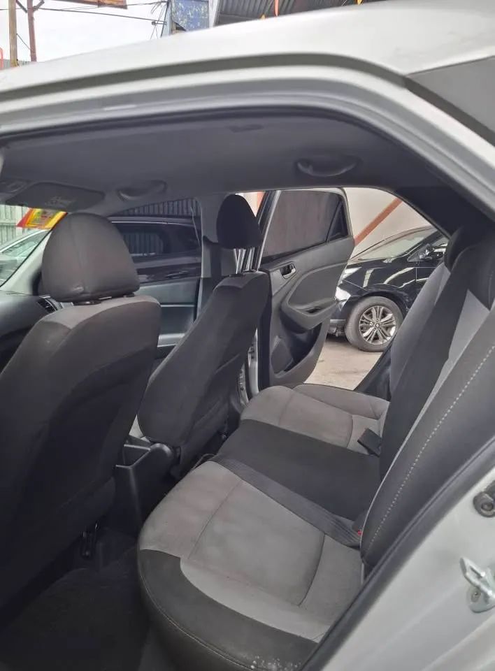 Hyundai i20 - Image 7