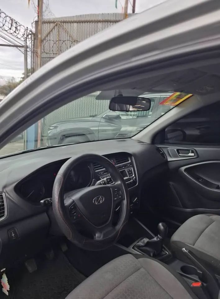 Hyundai i20 - Image 9