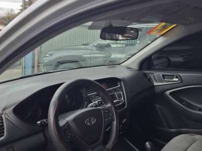 Hyundai i20 - Image 9