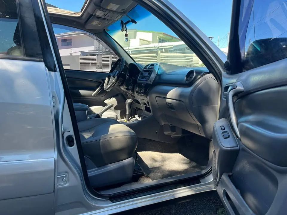 Toyota RAV4 - Image 7