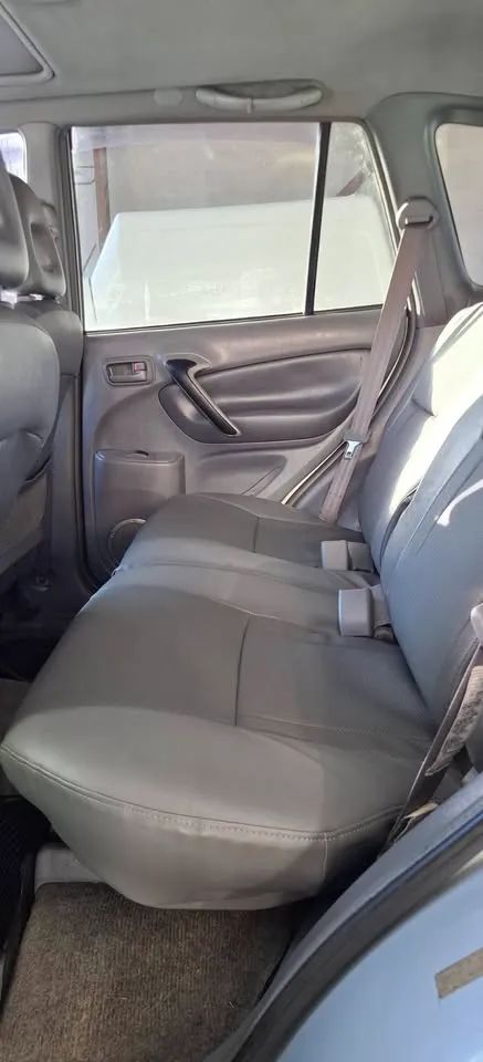 Toyota RAV4 - Image 13