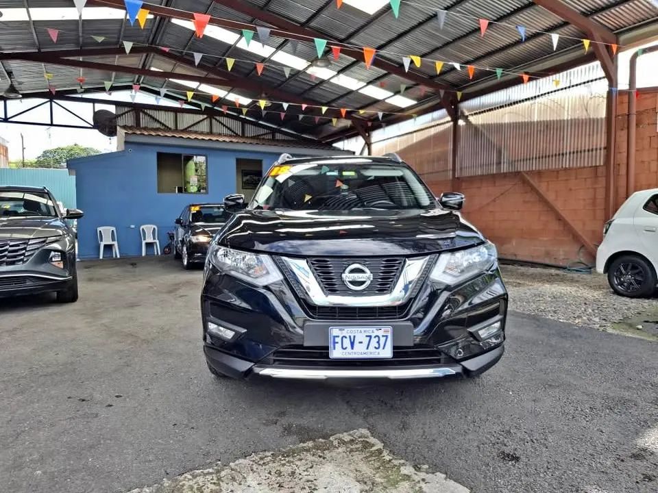 Nissan X-Trail - Image 1