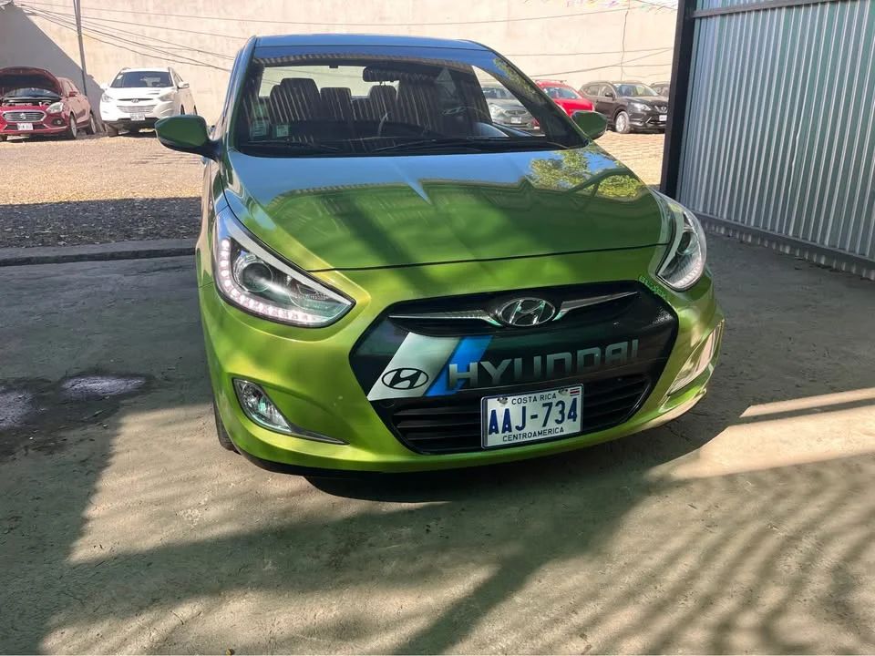 Hyundai Accent - Image 1