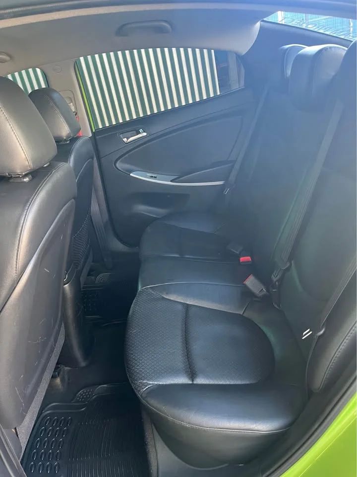 Hyundai Accent - Image 7