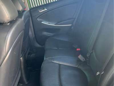 Hyundai Accent - Image 7