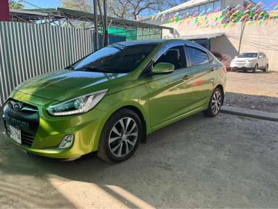 Hyundai Accent - Image 4