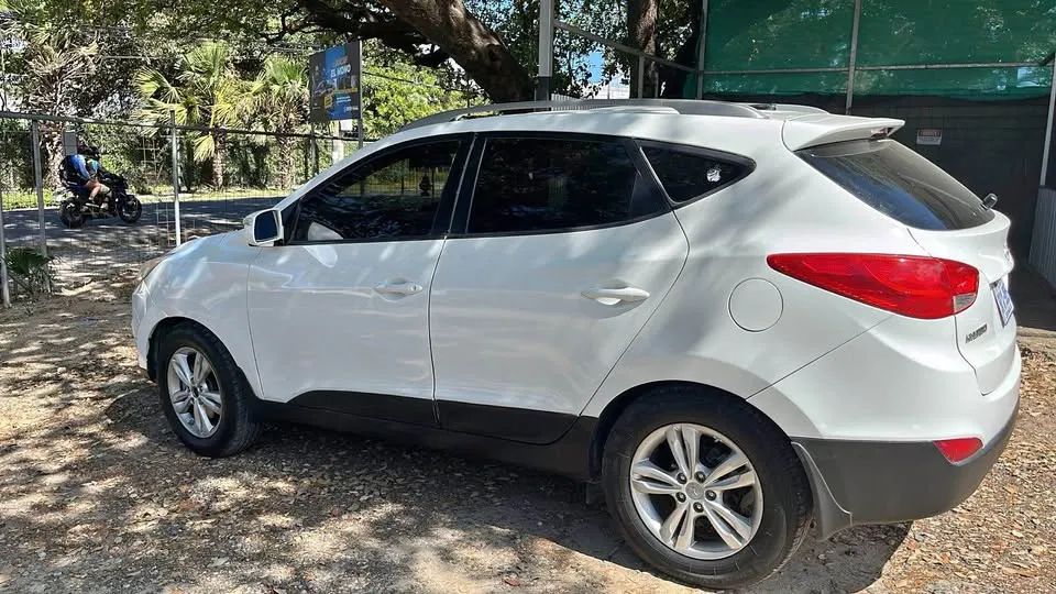 Hyundai Tucson - Image 1