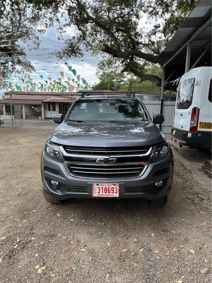 Chevrolet Colorado - Image 10