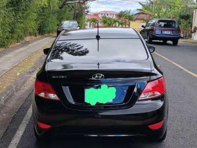 Hyundai Accent - Image 3