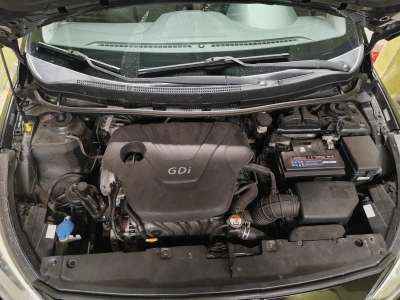 Hyundai Accent - Image 8