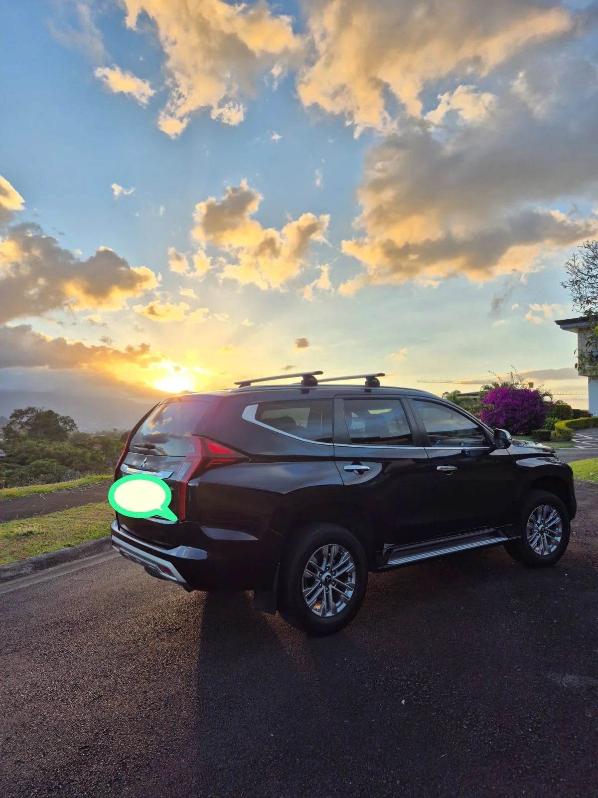 Mitsubishi Montero Sport GT 4x4 - Image 2