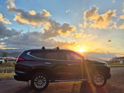 Mitsubishi Montero Sport GT 4x4 - Image 4